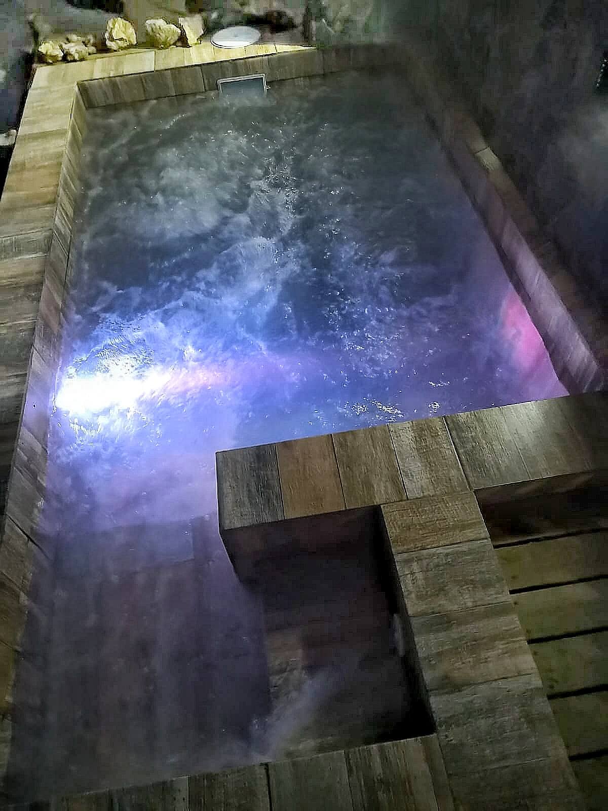 jacuzzie